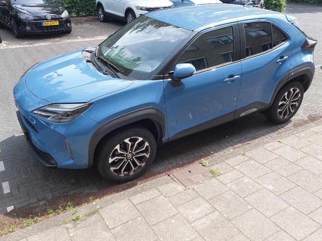 Toyota YARIS CROSS 1.5VVTI HEV 85KW FIRST EDITION, Stof, Blauw, 49 €/maand, 550 kg