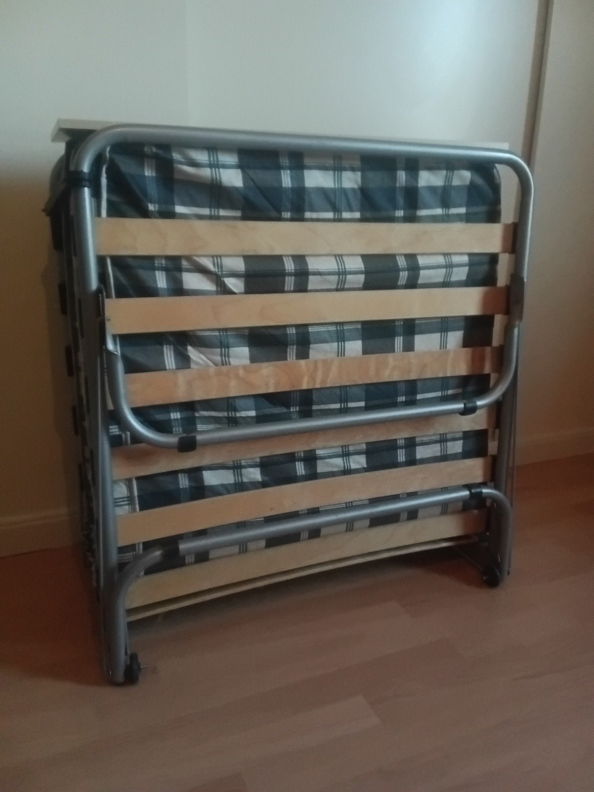 Gratis stretcher, Ophalen, Eenpersoons, 190 cm of minder, Zo goed als nieuw