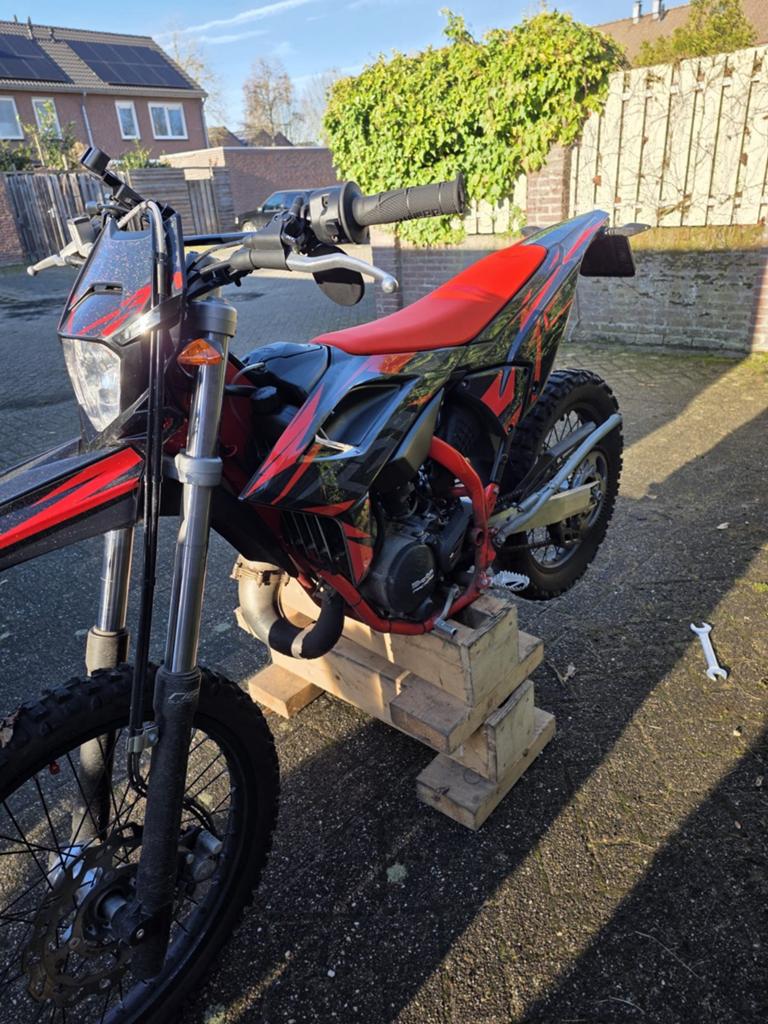 Te koop: Brommer Beta RR50 Enduro Sport 2024/2025, Ophalen, Zo goed als nieuw, Overige merken
