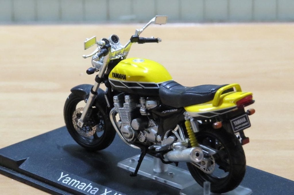 Yamaha XJR1300 1:24, Serviceclientele@altaya.be, Nieuw, Ophalen of Verzenden, Motor