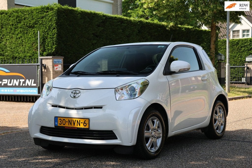 Toyota IQ 1.0 VVTi Comfort |* MET AIRCO* |, Auto's, Toyota, Gebruikt, Bedrijf, Handgeschakeld, 820 kg