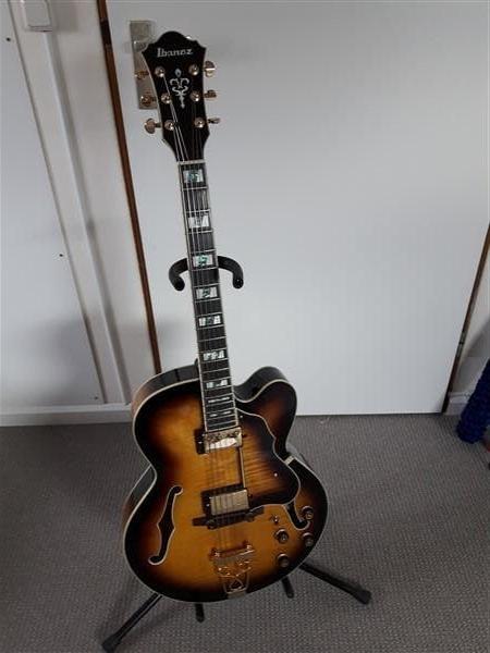 IBANEZ AF 155, Ophalen, Zo goed als nieuw, Hollow body, Ibanez