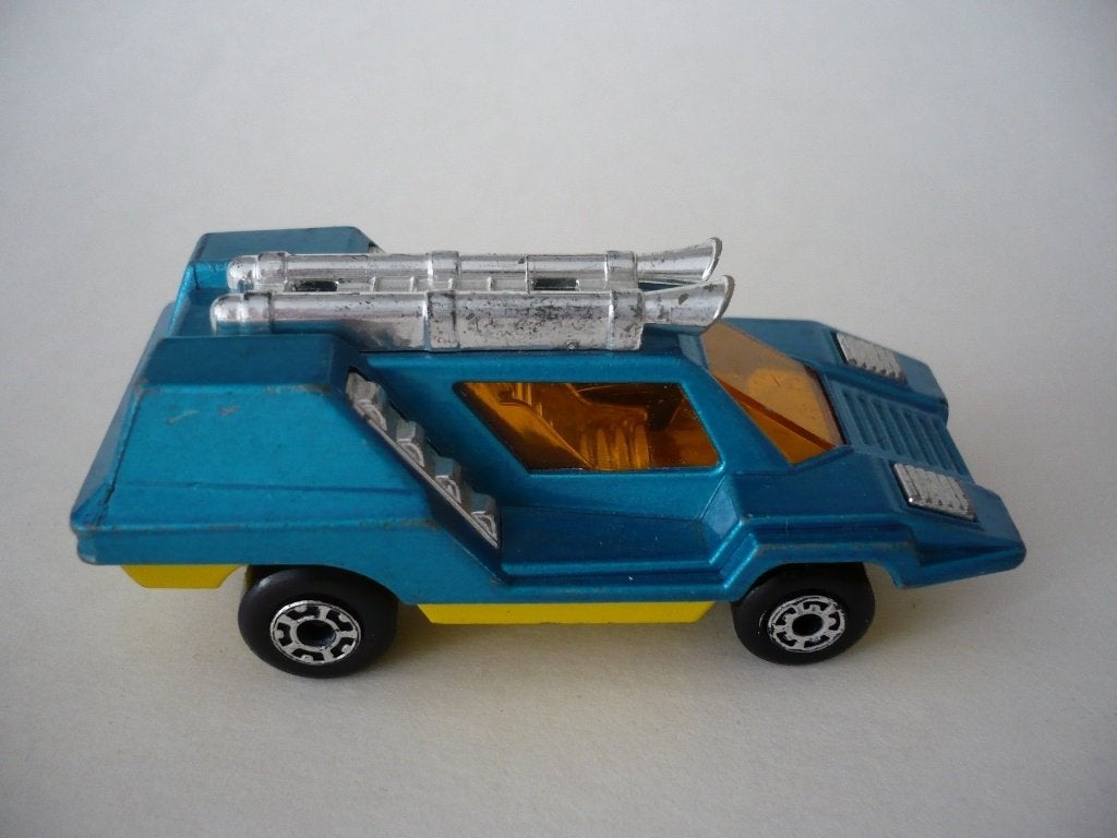 f021-Cosmobile Matchbox superfast nr 68, Lesney., Verzenden