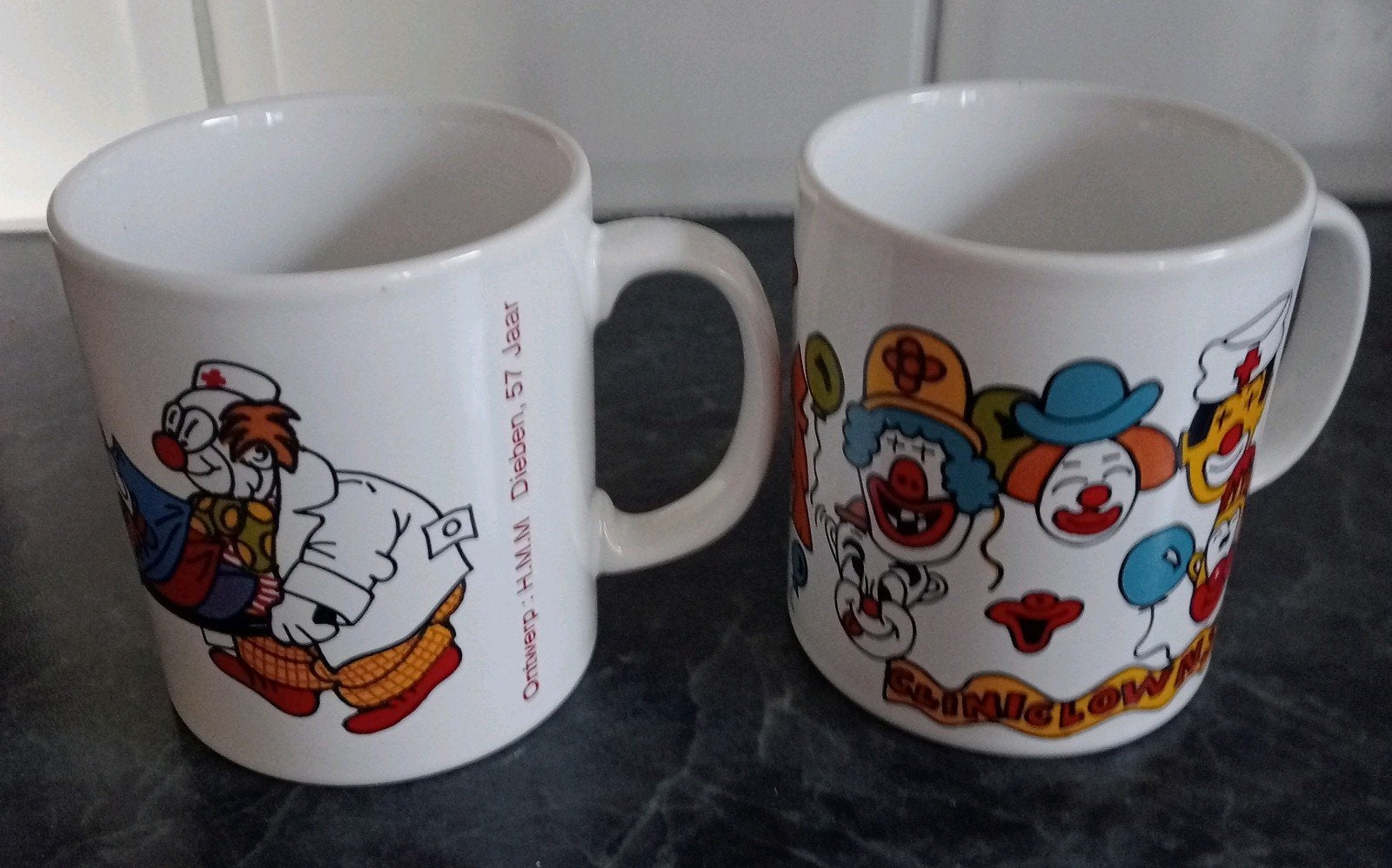 2 mokken CliniClowns 1996, Ophalen