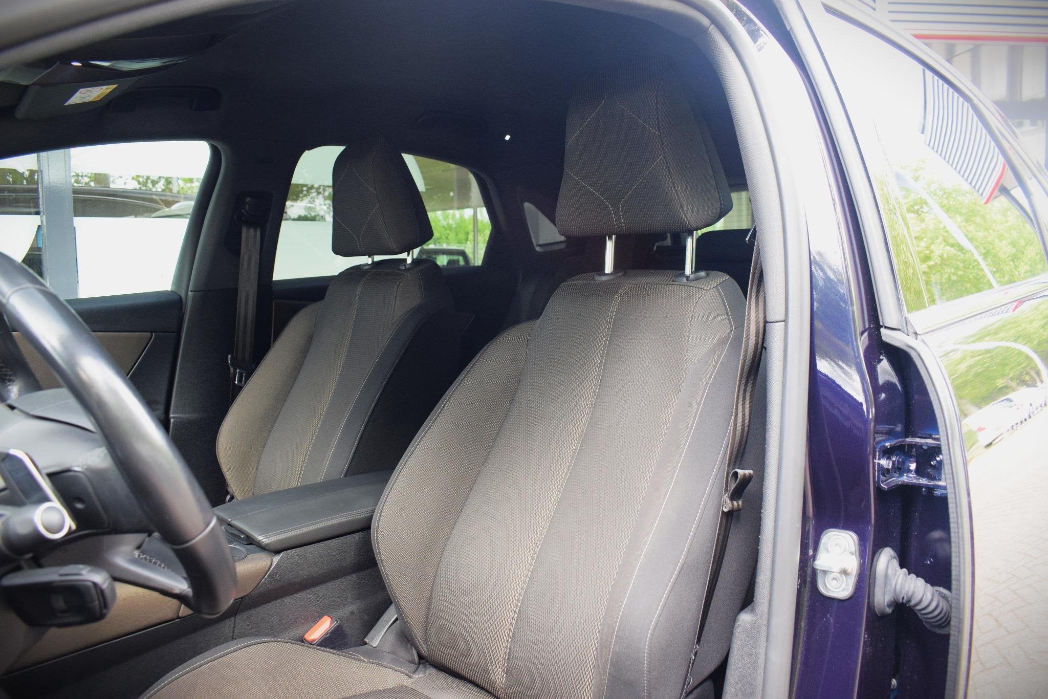DS 7 Crossback 1.2 PureTech So Chic |TREKHAAK|CRUISE|NAVI|, Stof, Euro 6, 1199 cc, Blauw