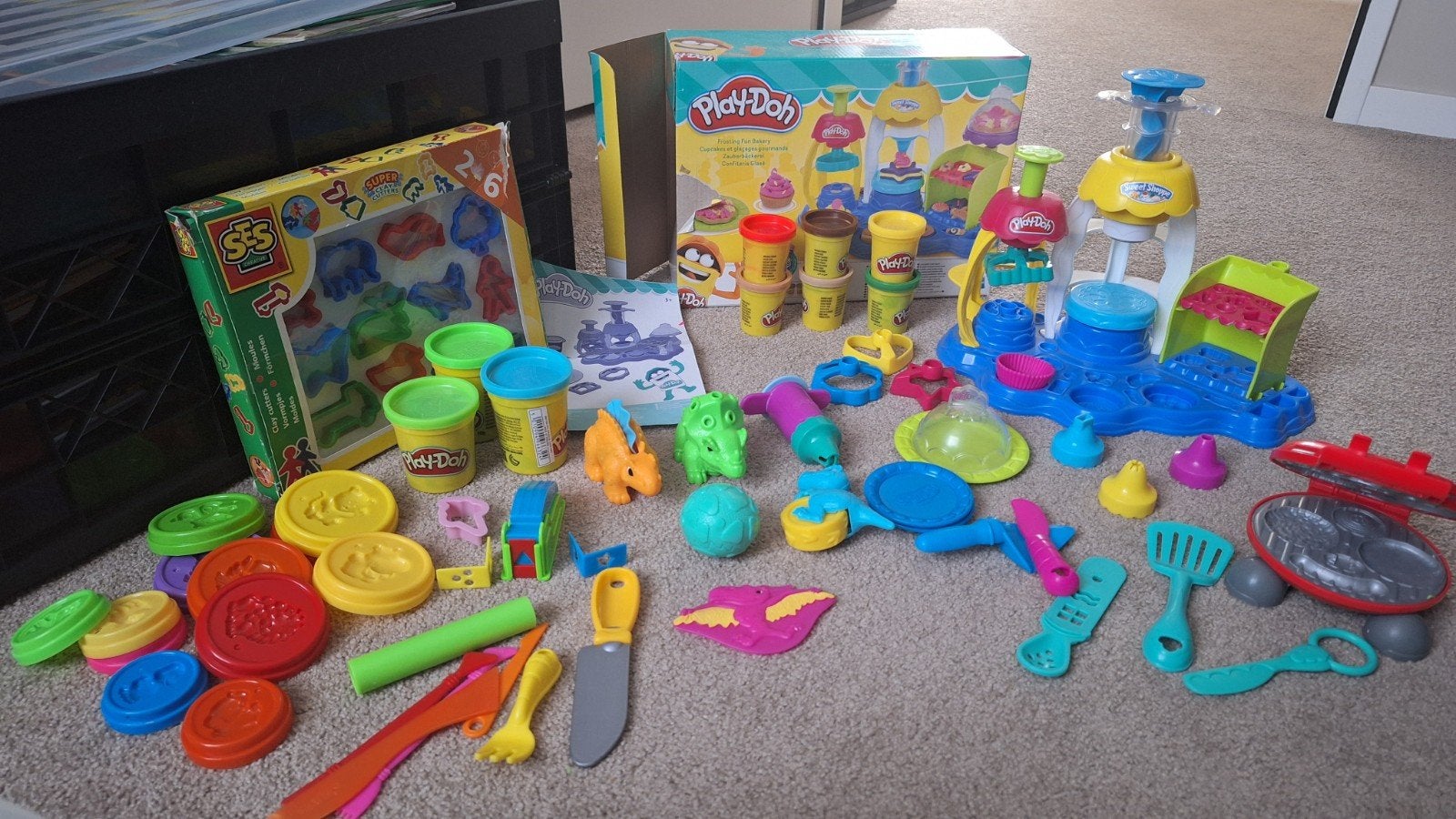 Grote set klei attributen van oa Play-Doh met potjes klei, Ophalen of Verzenden, Gebruikt, Jongen of Meisje