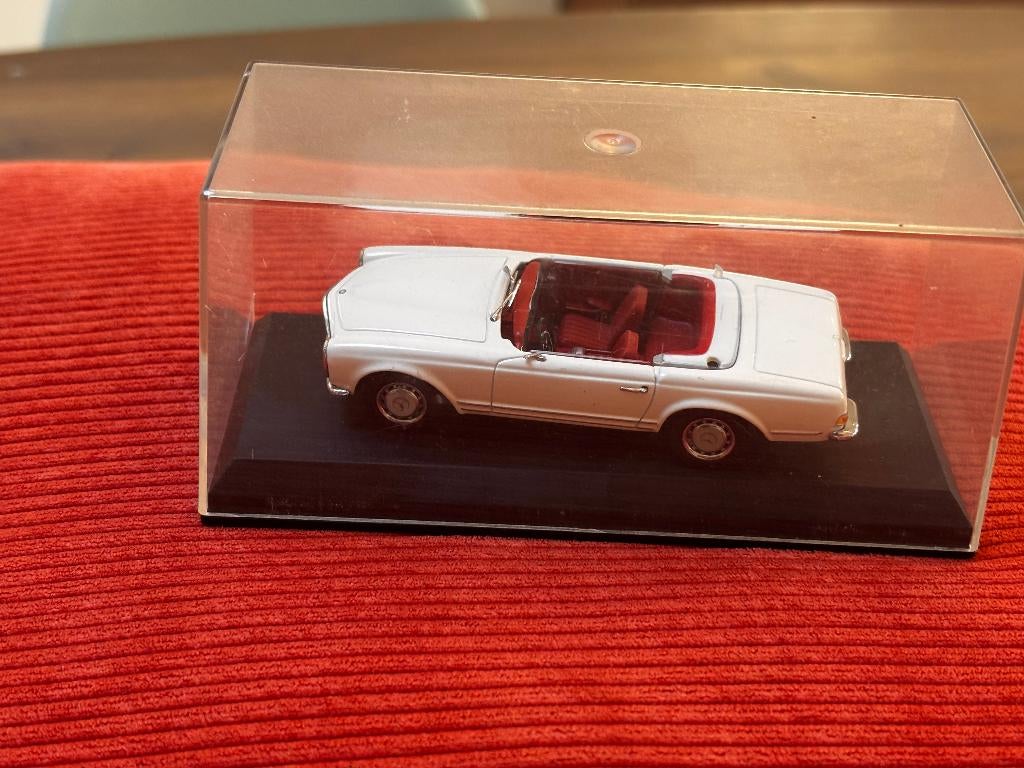 Mercedes-Benz 230SL W113 "Pagoda" – wit, Hobby en Vrije tijd, Modelauto's | 1:43, Zo goed als nieuw, Auto, Overige merken, Ophalen of Verzenden