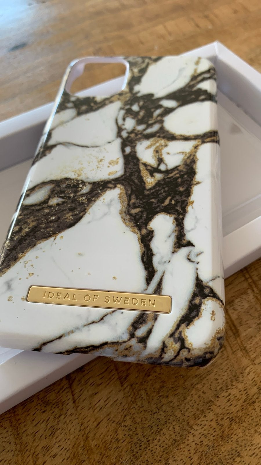 Ideal of Sweden iPhone 11/XR Hoesje Calacatta Golden Marble, Ophalen, IPhone 11, Nieuw, Meerkleurig
