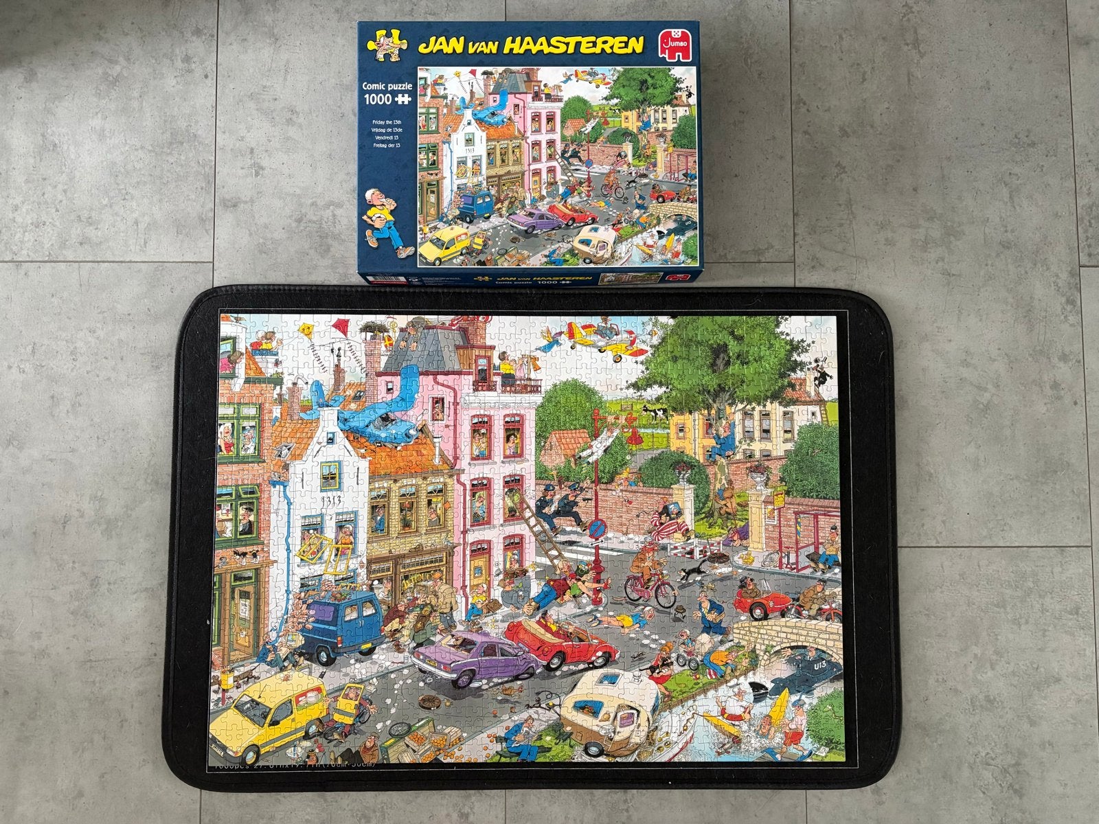Jan van Haasteren Vrijdag de 13e - 1000 stukjes, Ophalen of Verzenden, 500 t/m 1500 stukjes, Zo goed als nieuw, Legpuzzel