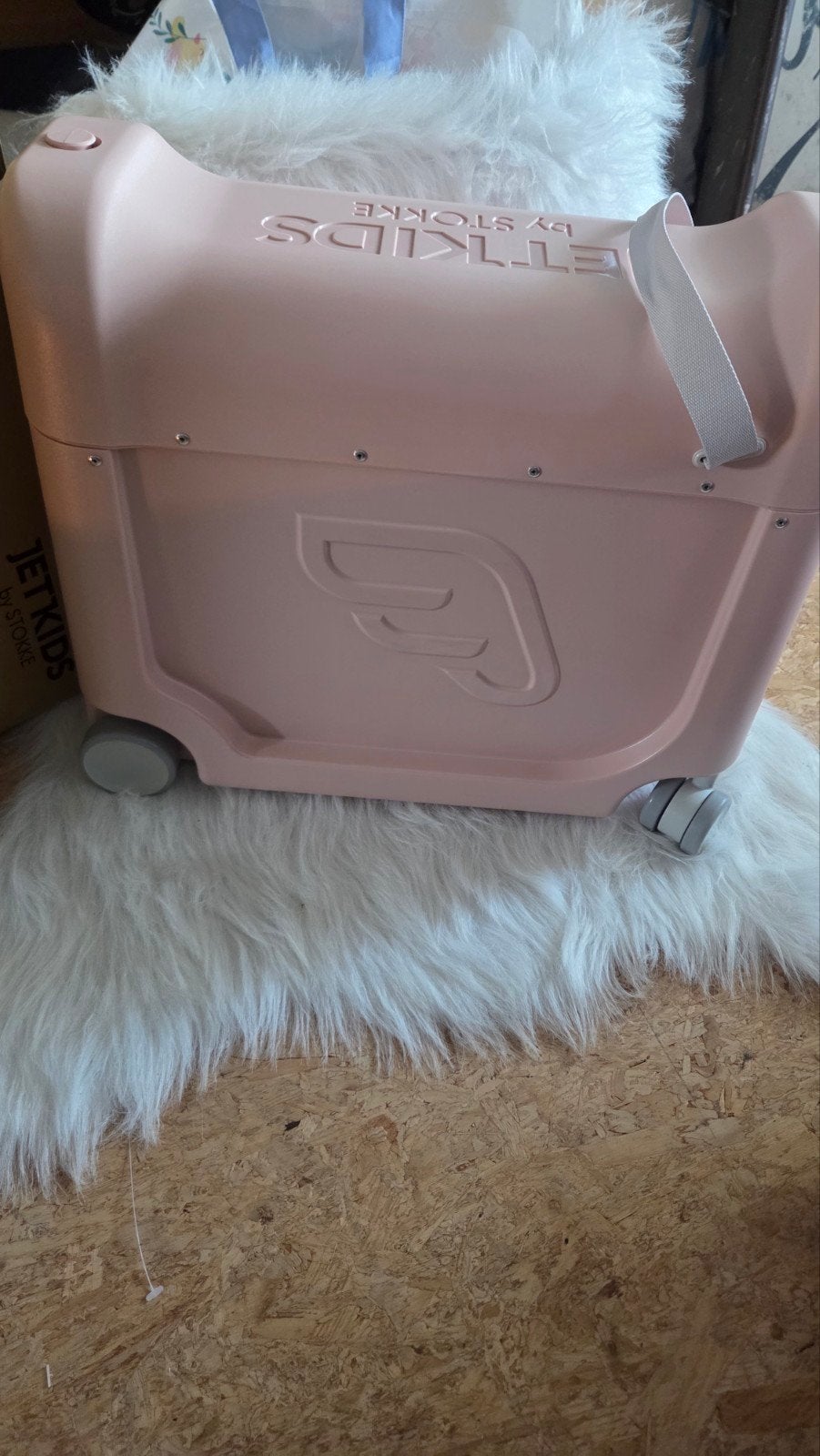 JetKids by Stokke BedBox Koffer Roze, Wieltjes, Overige materialen, Nieuw, Minder dan 50 cm