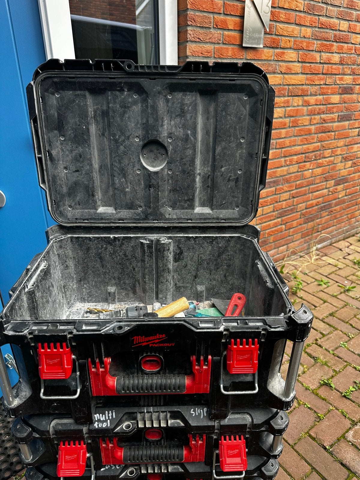 Milwaukee Packout toren met radio en accu, Ophalen, Gebruikt