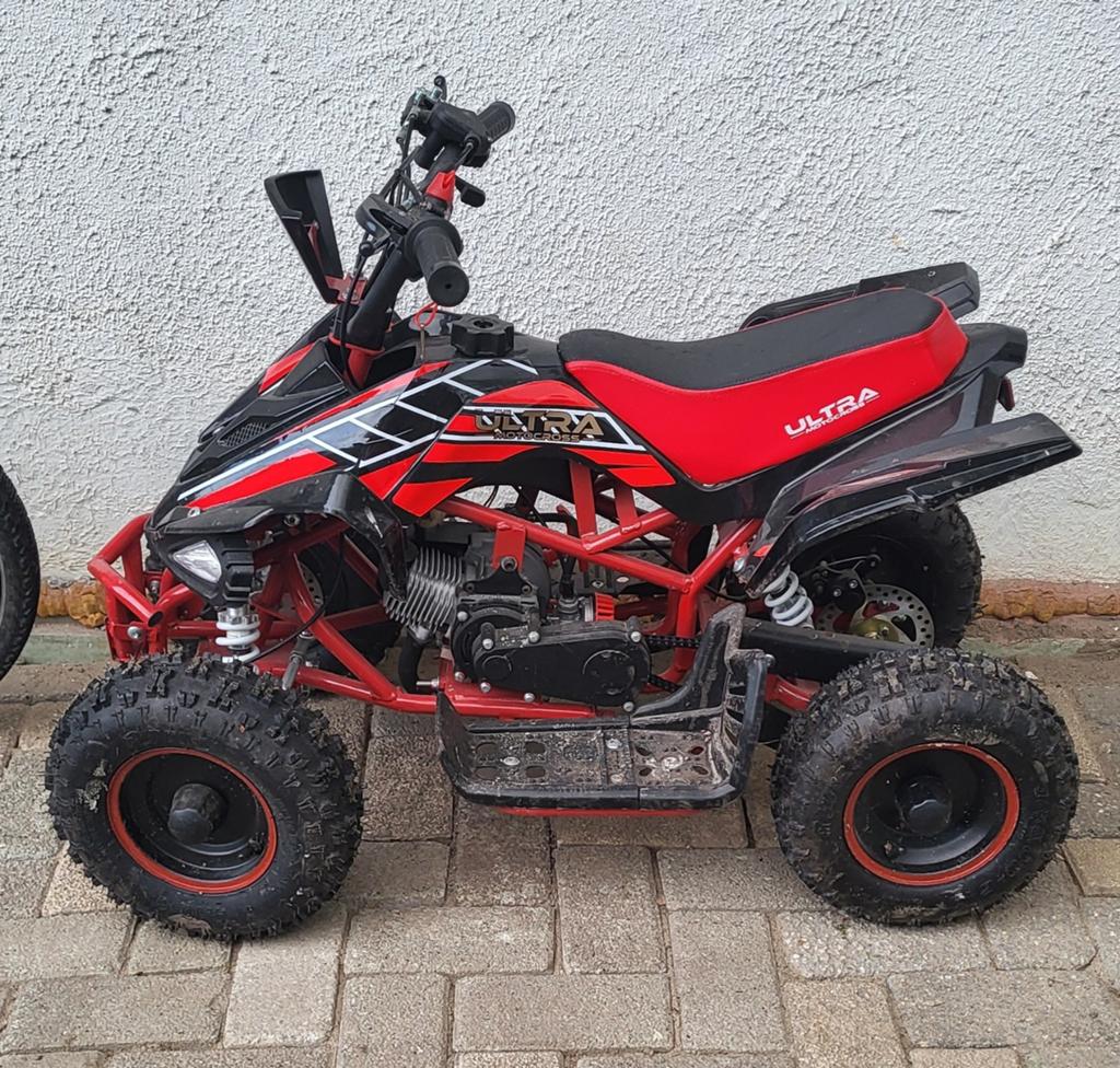 Kinderquad rood/zwart, Kinderen en Baby's, Ophalen