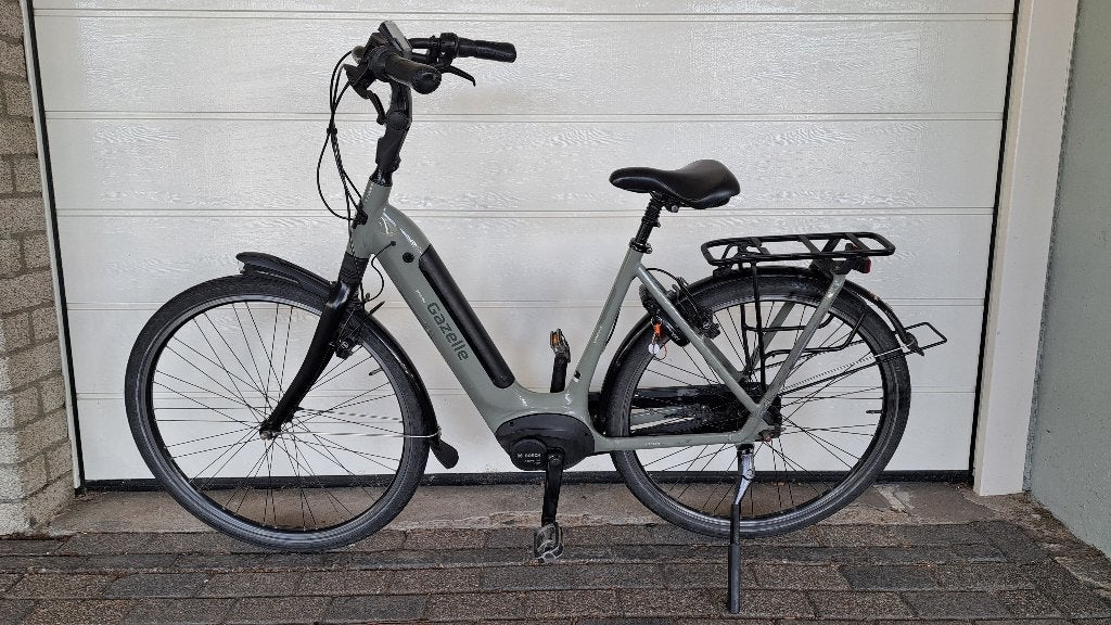 Gazelle Grenoble C8 HMB E-bike, motor Bosch Active Line Plus, Ophalen, Gebruikt, 51 tot 55 cm, 50 km per accu of meer