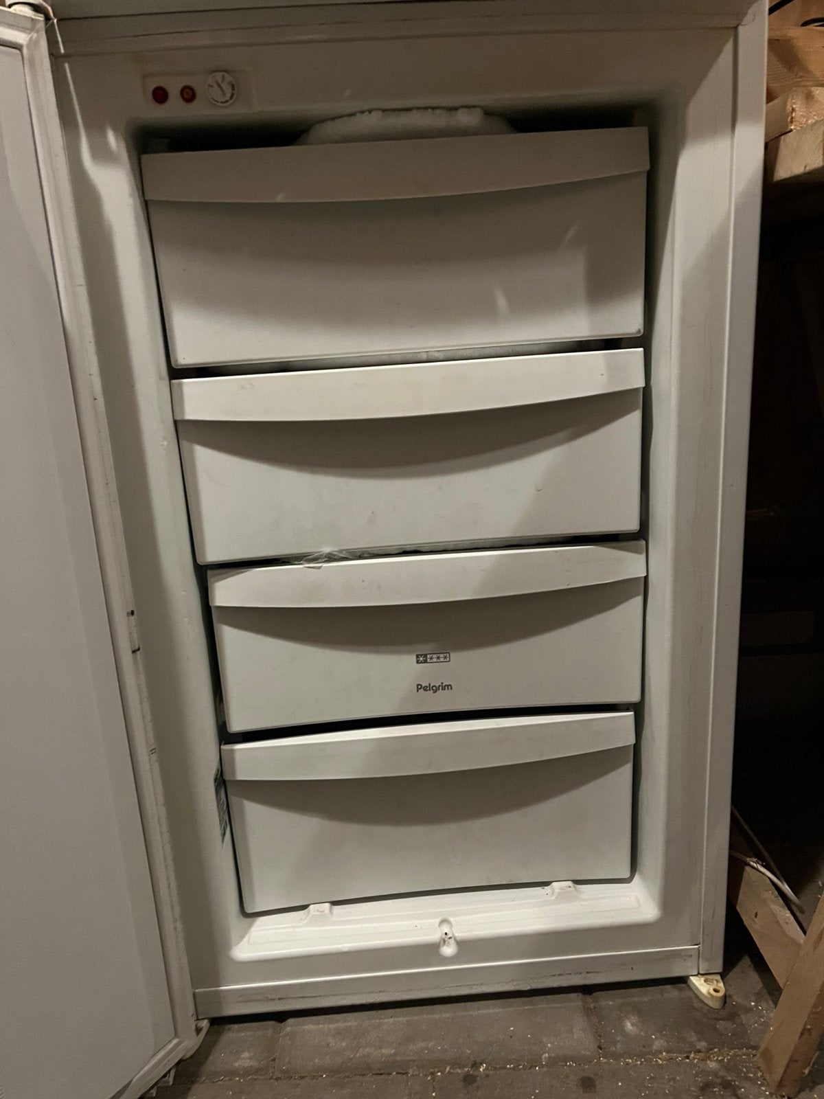Pelgrim inbouwvriezer 103 liter, Witgoed en Apparatuur, Vriezers en Diepvrieskisten, Gebruikt, Minder dan 60 cm, Inbouw, Ophalen