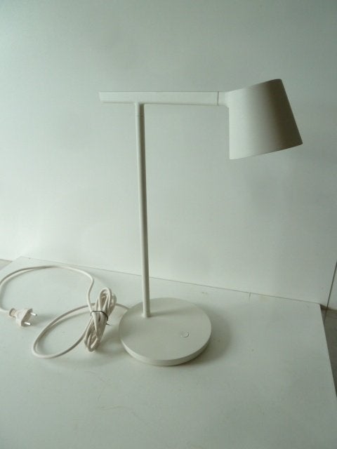 design lamp MUUTO TIP led lamp dimbaar, Dimbaar, Ophalen of Verzenden, Zo goed als nieuw, Metaal