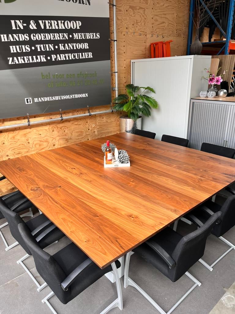 Unieke (vergader) tafel (220 x 220 cm), Klassiek, Xx, 200 cm of meer, Xx