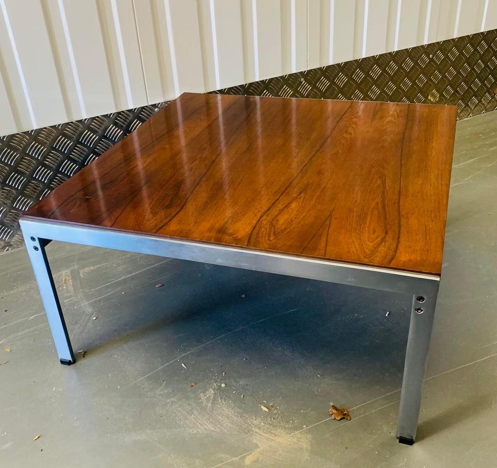 Kho Liang serie 020 rosewood sidetable Artifort 1958., Ophalen