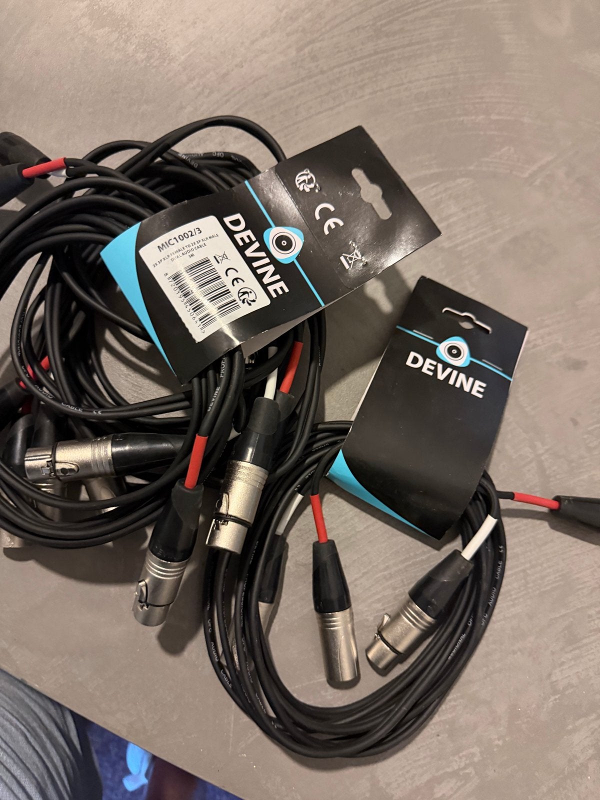 4x Devine MIC1002/3 XLR Female naar 2x XLR Male Kabel - 3M, Ophalen of Verzenden, Nieuw, Microfoon