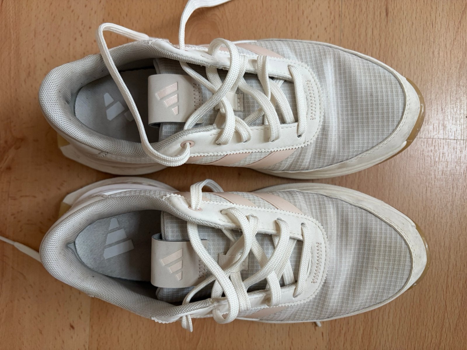 Adidas golfschoenen maat 36 2 keer gedragen, Kleding | Dames, Schoenen, Wit, Overige typen, Ophalen of Verzenden, Zo goed als nieuw