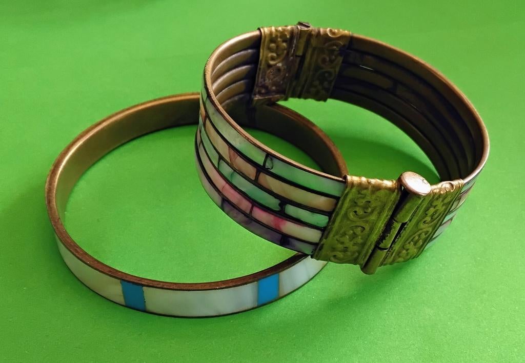 Vintage Armbanden Parelmoer/Messing Pasteltinten, Sieraden, Tassen en Uiterlijk, Armbanden, Verzenden, Gebruikt, Overige kleuren