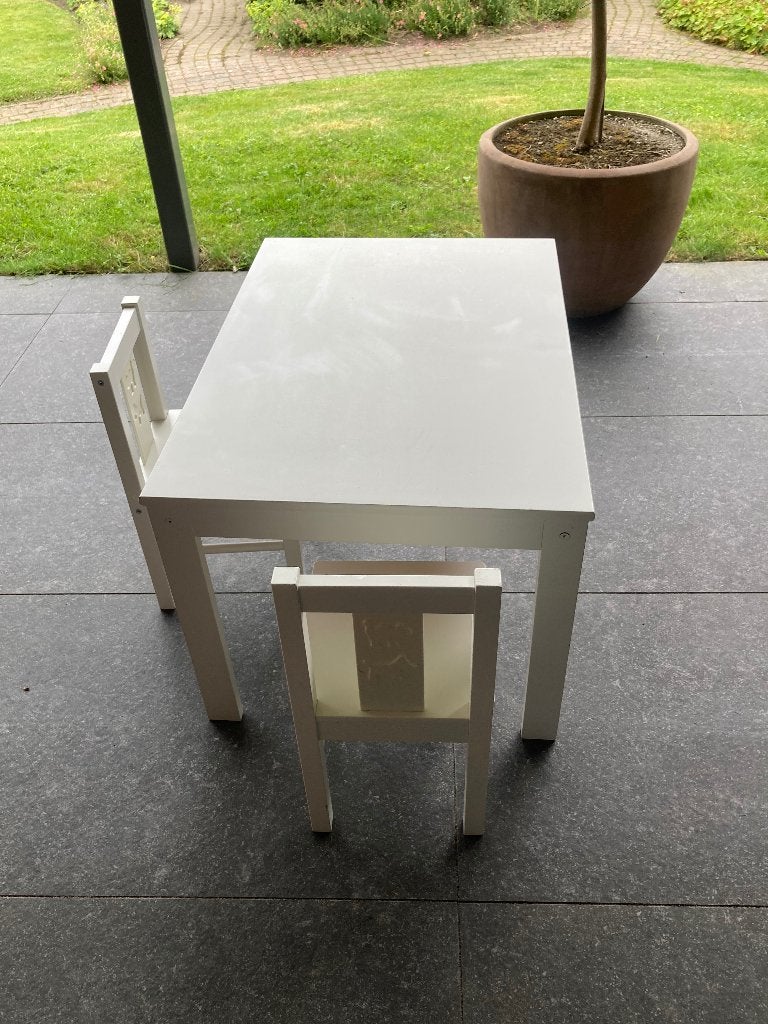 Kindertafeltje met 2 stoeltjes, Kinderen en Baby's, Kinderkamer | Tafels en Stoelen, Ophalen, Gebruikt, Tafel(s) en Stoel(en)