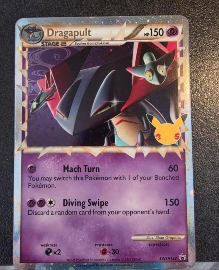 Dragapult SWSH132 Promo Celebrations, Hobby en Vrije tijd, Verzamelkaartspellen | Pokémon, Ophalen of Verzenden, Zo goed als nieuw