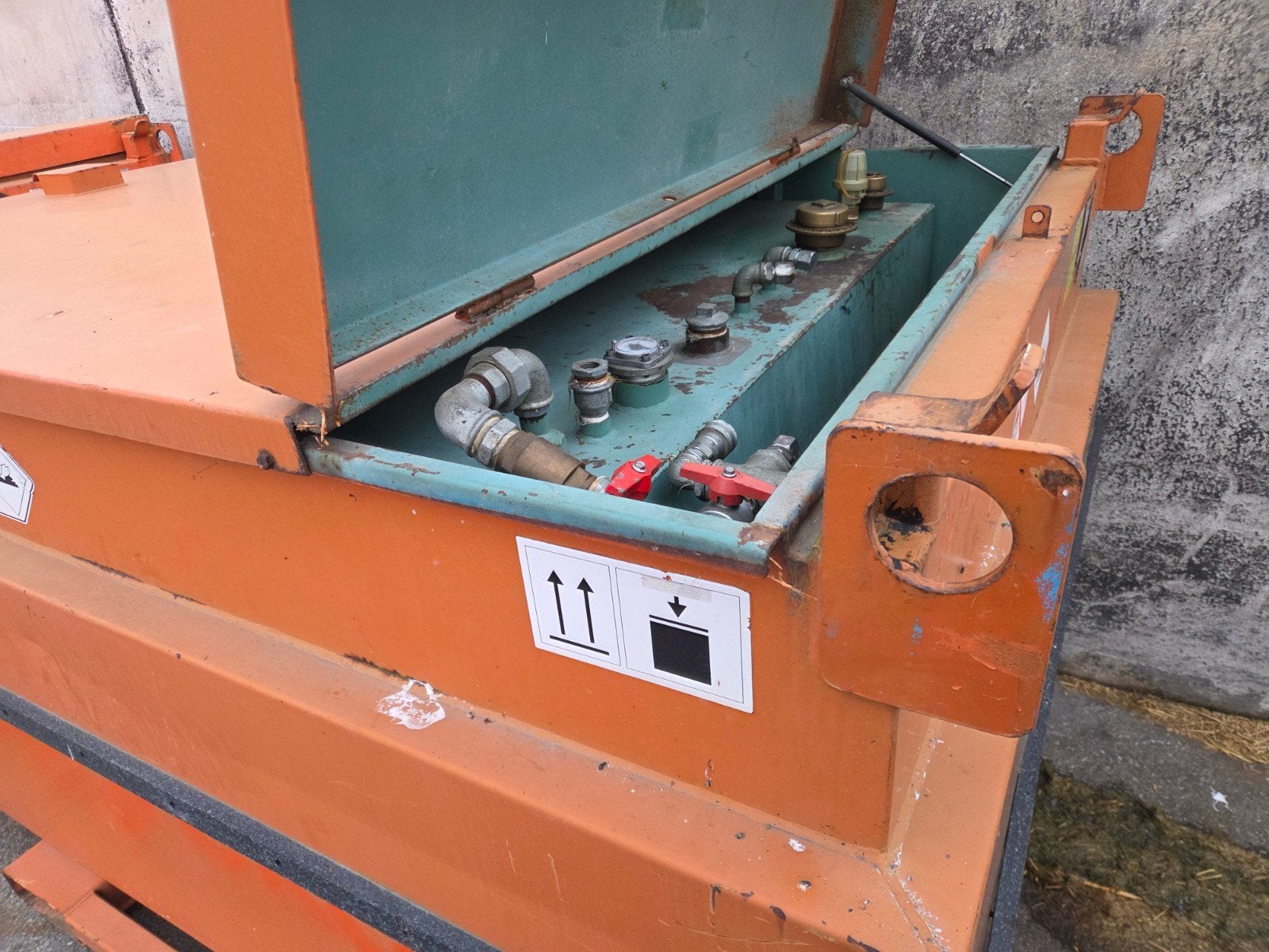 Mobiele kunststof dieseltank 3000L met pomp, Ophalen of Verzenden