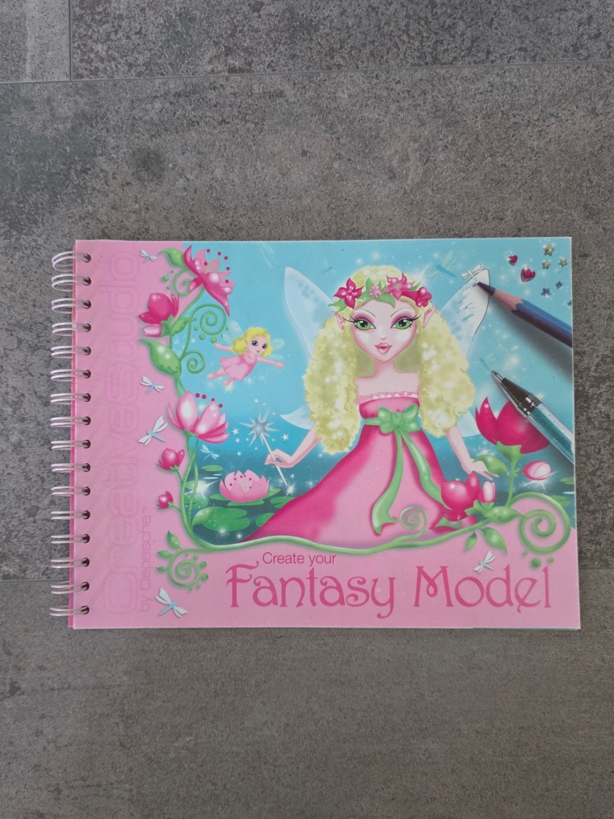 Topmodel Top Model kleurboek tekenboek Fantasy Model, Ophalen of Verzenden, Papier, Schets- of Tekenboek