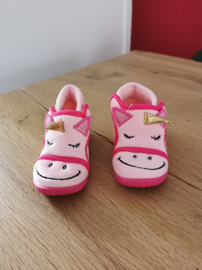 Kinderpantoffels Unicorn roze maat 23, Ophalen of Verzenden, Zo goed als nieuw