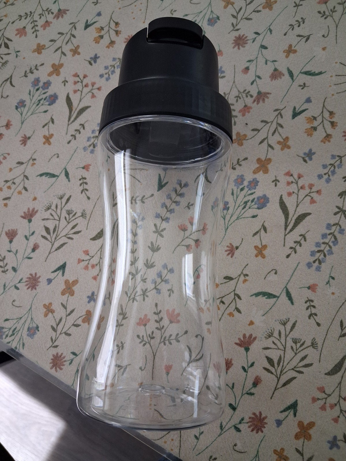 Tupperware Olie- of Azijnfles - Nieuw 570 ml, Overige kleuren, Met deksel, Beker of Kan, Nieuw