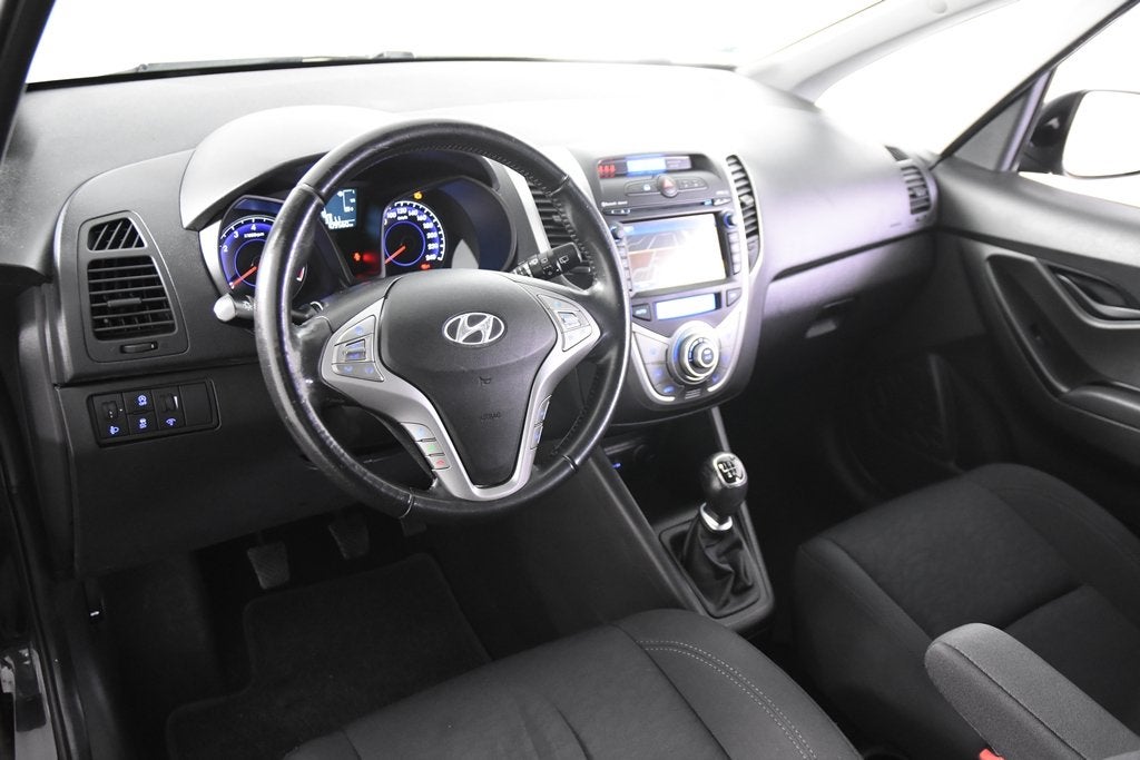 Hyundai ix20 1.4i i-Vision *Navigatie*Panoramadak*Camera*, Auto's, Voorwielaandrijving, Euro 5, Stof, Gebruikt