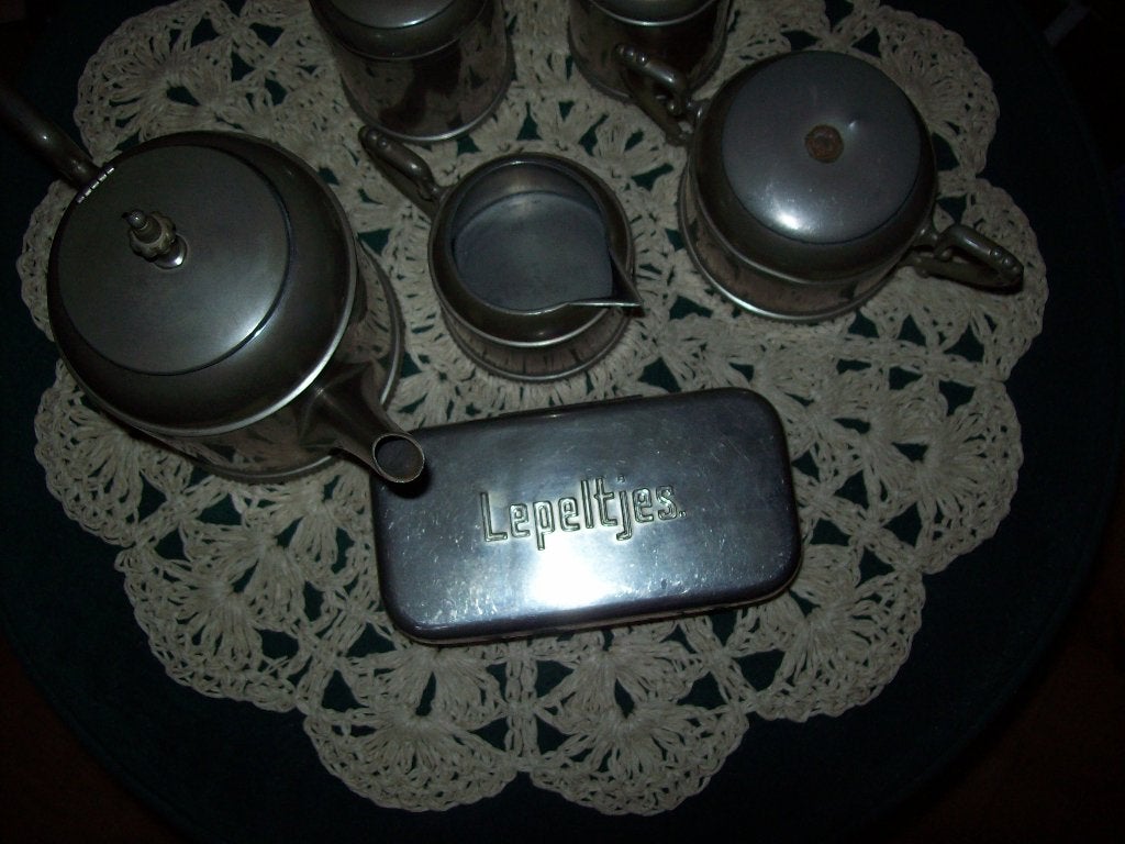 Set van 6 koffiepot suiker-melkkan lepelvaasje + doosje, Antiek en Kunst, Ophalen of Verzenden