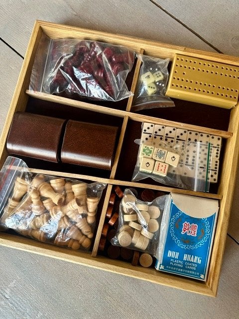 Diverse board spellen, Drie of vier spelers, Ophalen, Zo goed als nieuw, Onbekend