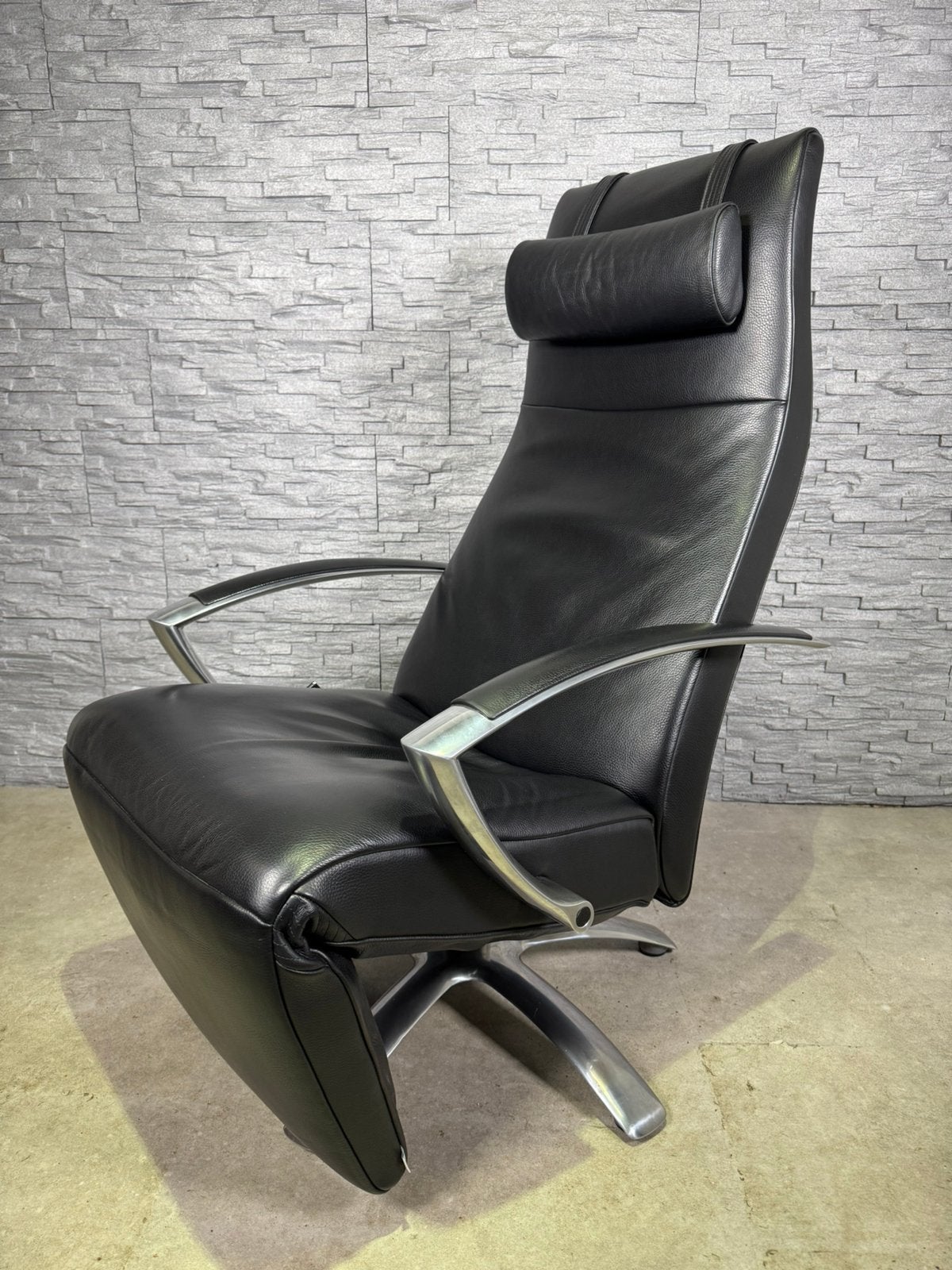 Foto 4 van Jori Brainbuilder Medi 7760 Relaxfauteuil Zwart Leer