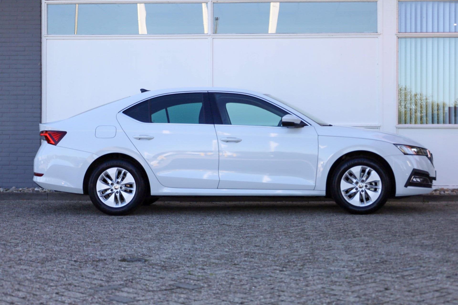Skoda Octavia 1.0 TSI 110pk Business Edition | Parkeersensor, Auto's, Voorwielaandrijving, 12 maanden, Stof, Gebruikt