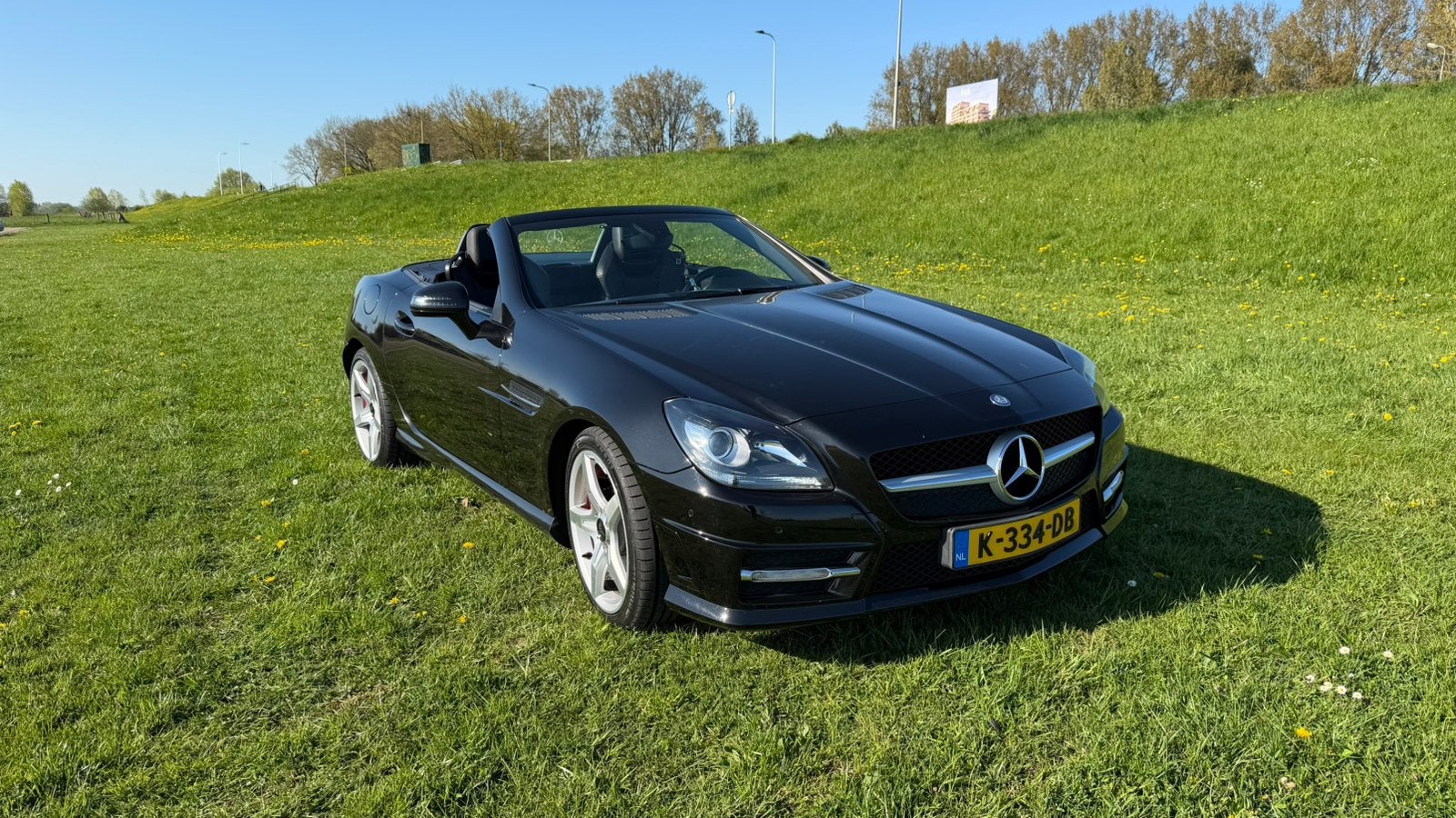 SLK 250 nieuw type 2012 AMG mooiste opties, Auto's, Mercedes-Benz, Particulier, SLK, Benzine, Cabriolet, Automaat, Zwart, Zwart