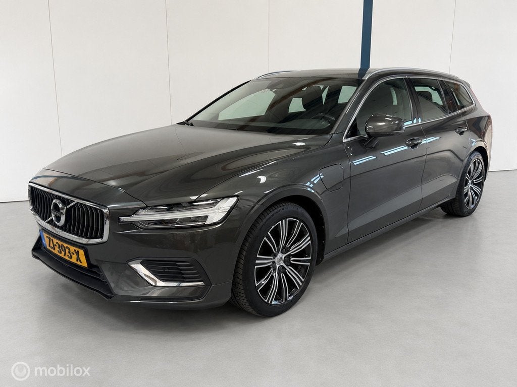 Volvo V60 2.0 T8 AWD Inscription PANO / ADAPTIVE CRUISE / NL, Auto's, Automaat, Gebruikt, Euro 6, 4 cilinders