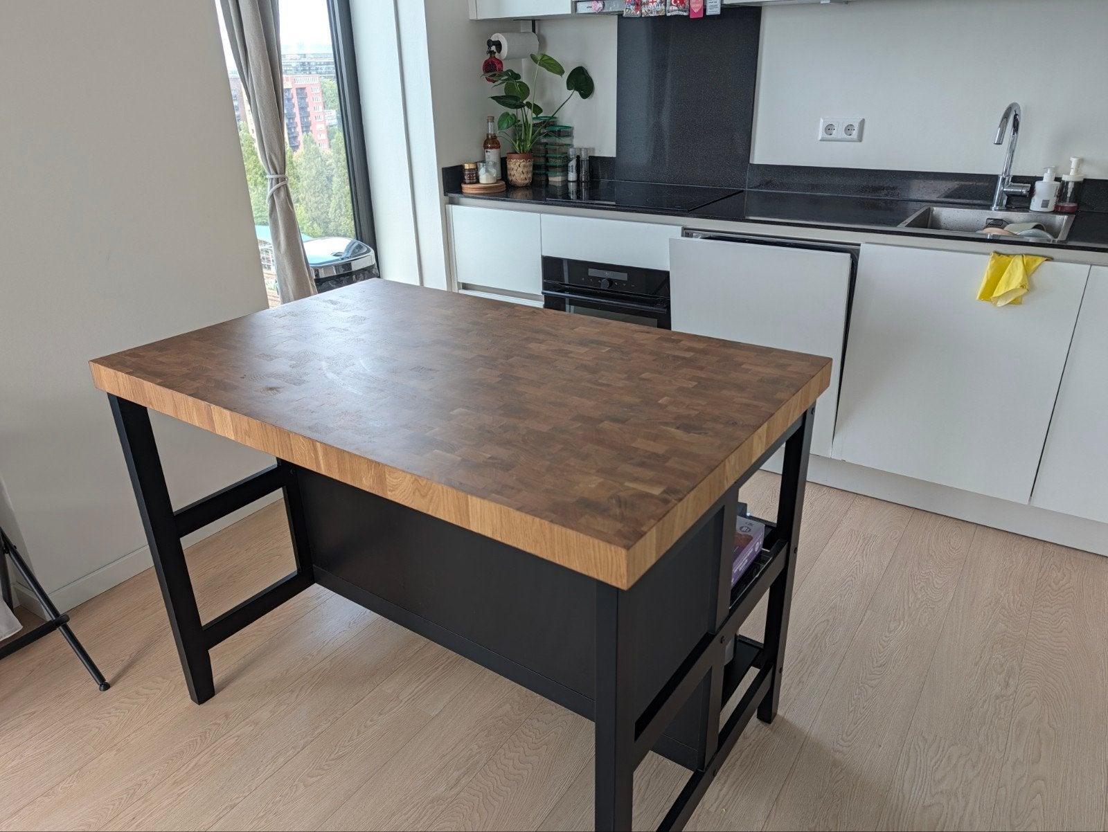 IKEA VADHOLMA Kookeiland (Zwart / Eiken) – 126x79 cm, Huis en Inrichting, Ophalen, 100 tot 150 cm, 75 cm of meer, Zwart