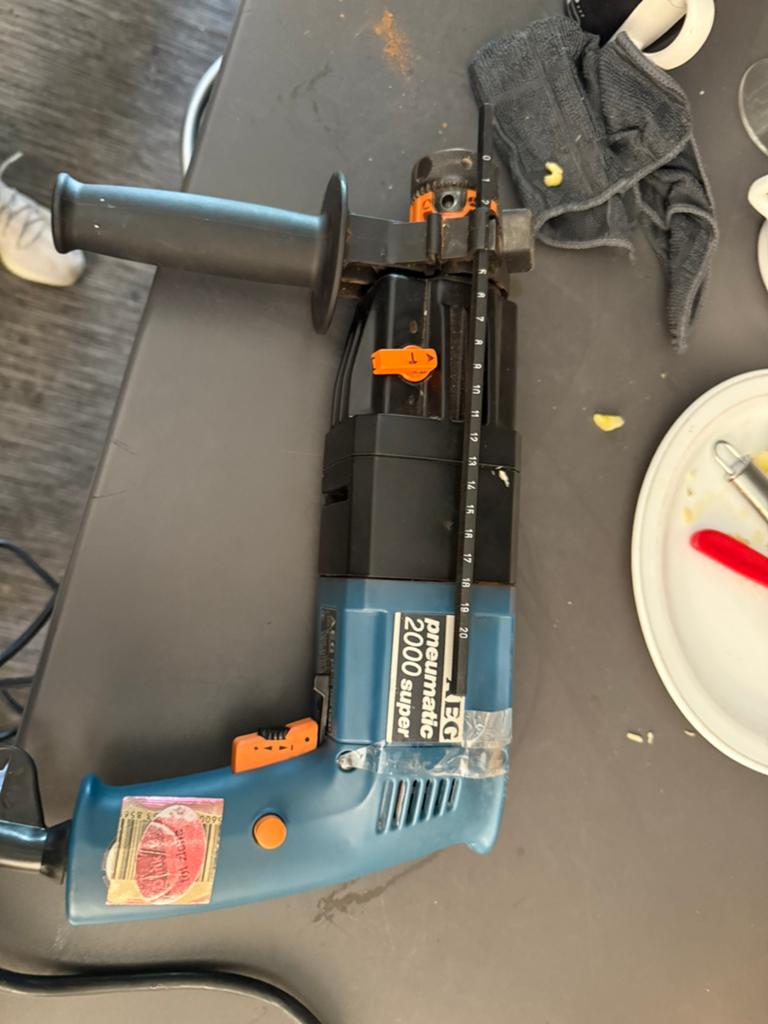 Zware boor machine, Doe-het-zelf en Verbouw, Gereedschap | Boormachines, Ophalen of Verzenden, Zo goed als nieuw, Boor- en/of Breekhamer