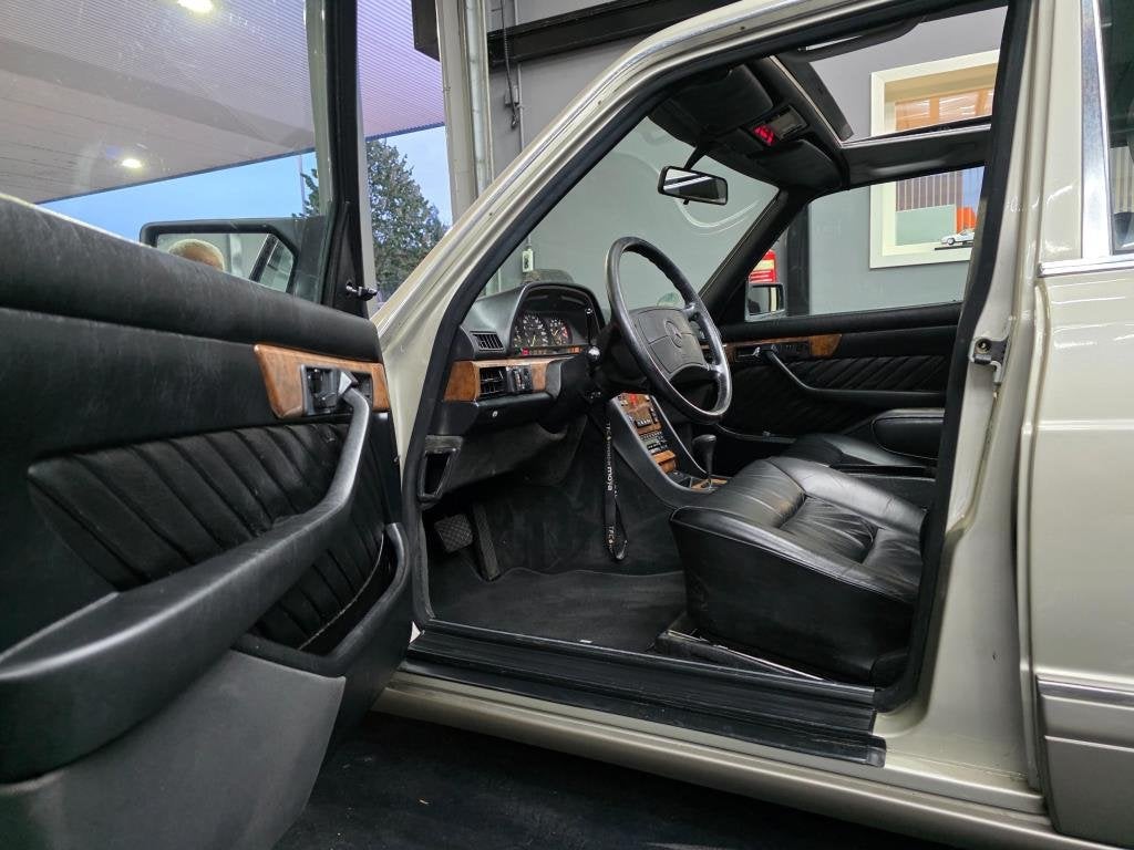 Mercedes-Benz S-klasse 560 SE Compleet gerestaureerd !, foto 7