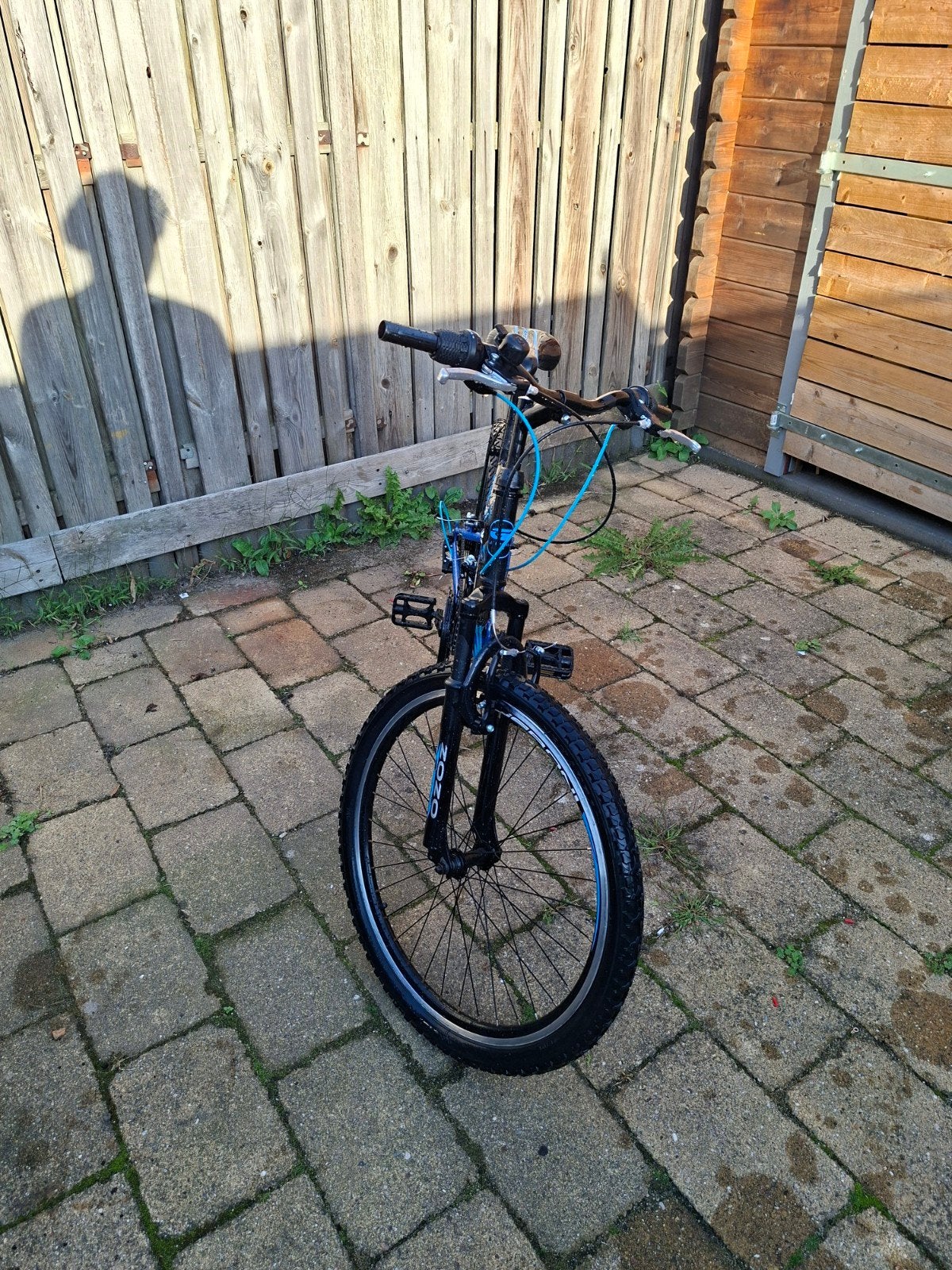 Foto 2 van Mountainbike 24 inch - Volledig geveerd
