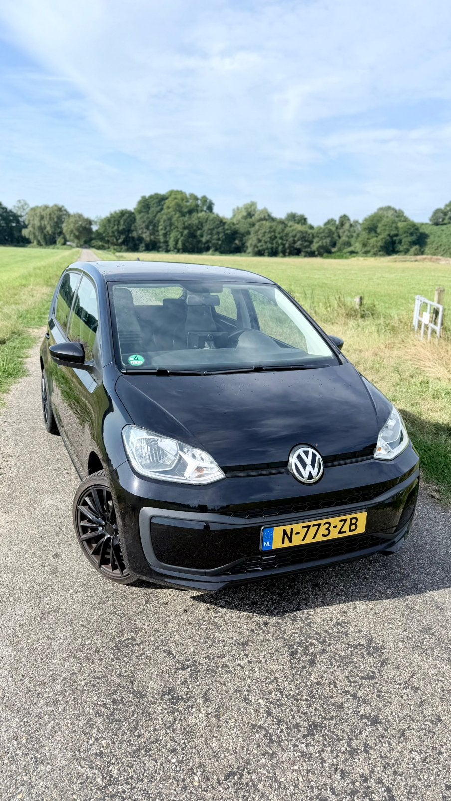 Volkswagen UP! 2017 5D 16 inch LM velgen carplay Zwart, Auto's, Volkswagen, Voorwielaandrijving, Stof, 4 stoelen, Handgeschakeld
