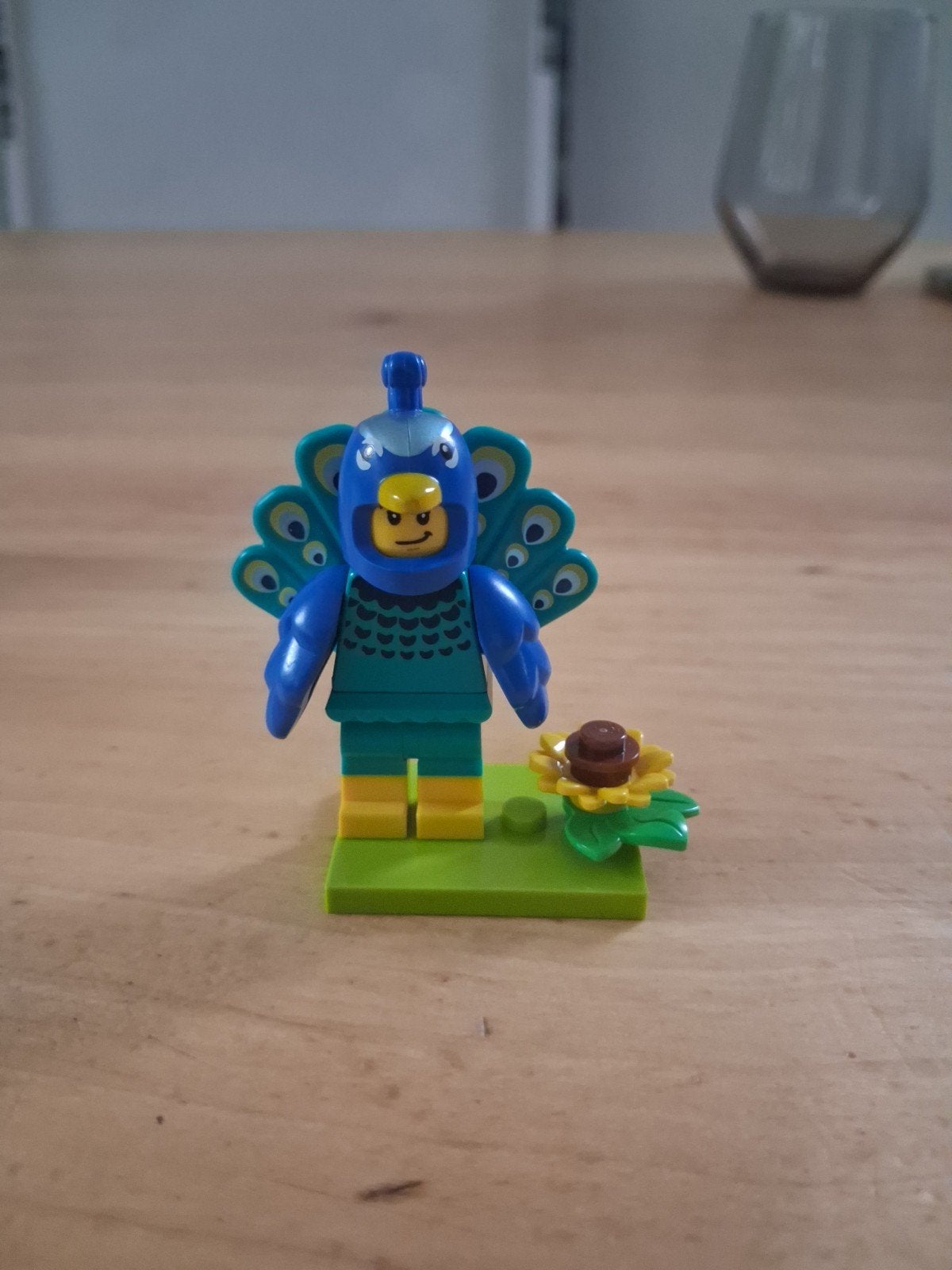 Lego minifigures serie 28, Lego, Ophalen of Verzenden, Zo goed als nieuw, Minifiguur