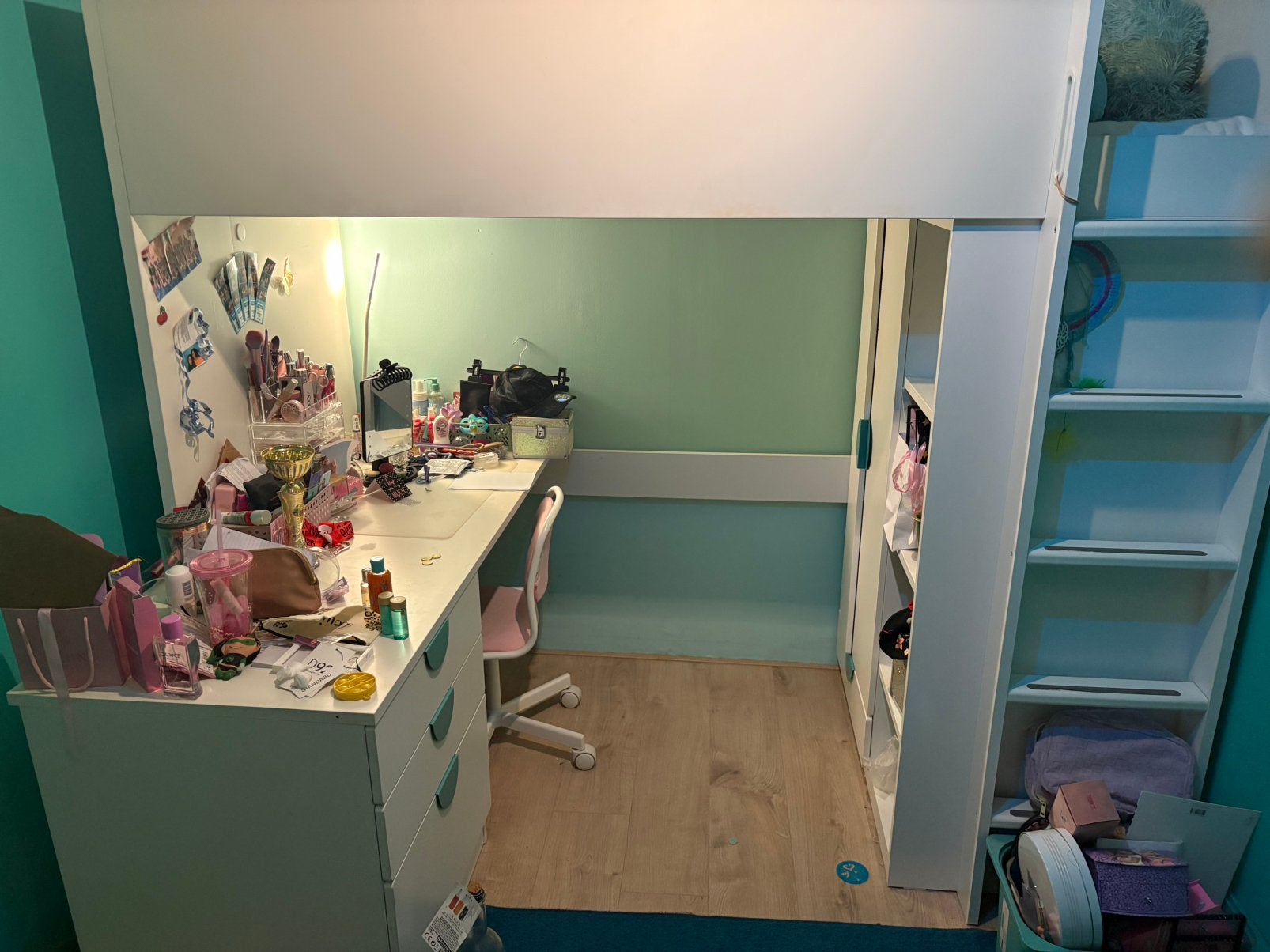 Hoogslaper met bureau en kast, Ophalen, Zo goed als nieuw, Stapelbed