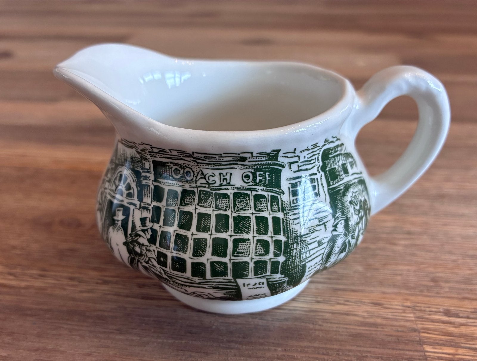 Royal Tudor Ware Melkkannetje - Coaching Taverns 1828, Ophalen of Verzenden