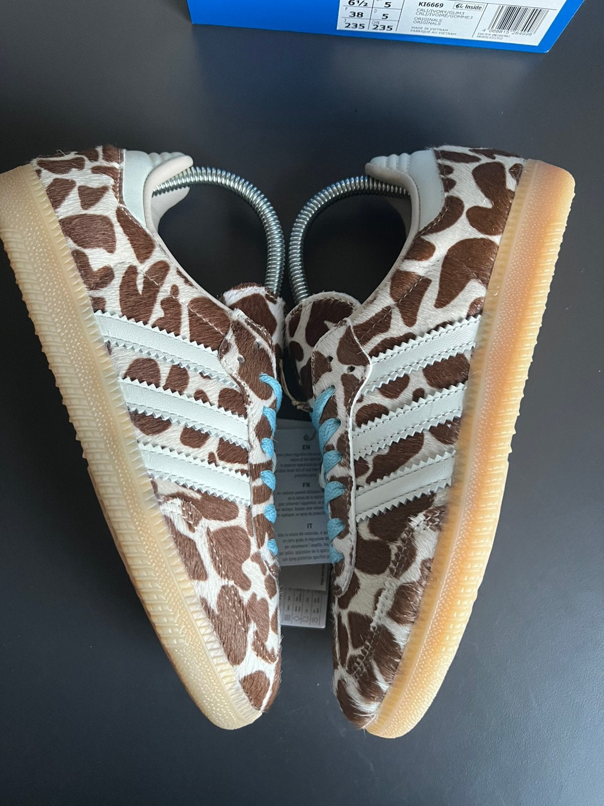 Adidas Samba OG Giraffe /Pony Hair - Maat 38, Bruin, Nieuw, Ophalen of Verzenden, Sneakers of Gympen