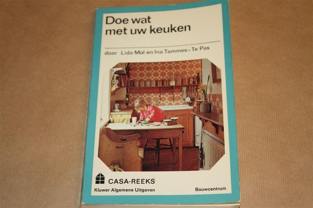 Doe wat met uw keuken. Casa-reeks. 1972., Boeken, Ophalen of Verzenden, Gelezen, Tuinieren en Tuinplanten