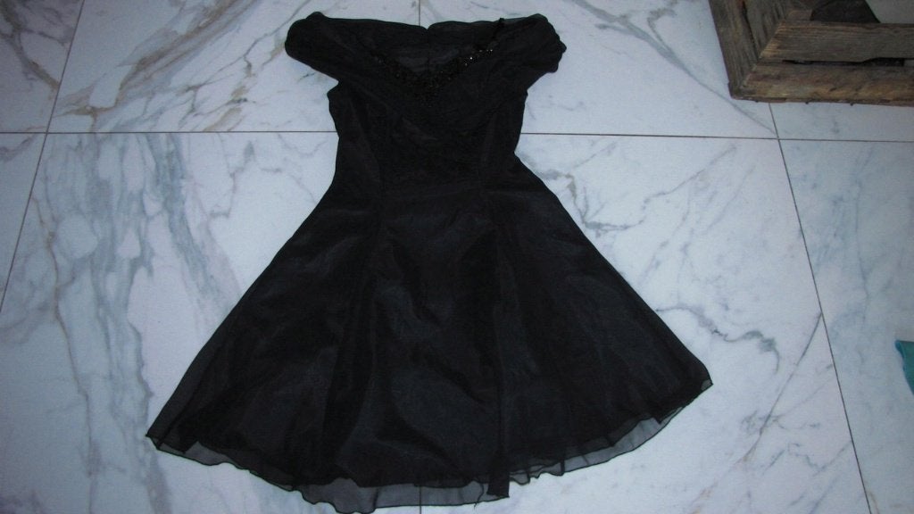 38 zwarte COCKTAIL jurk met bling halslijn, Kleding | Dames, Maat 38/40 (M), Zwart, Ophalen of Verzenden, Zo goed als nieuw