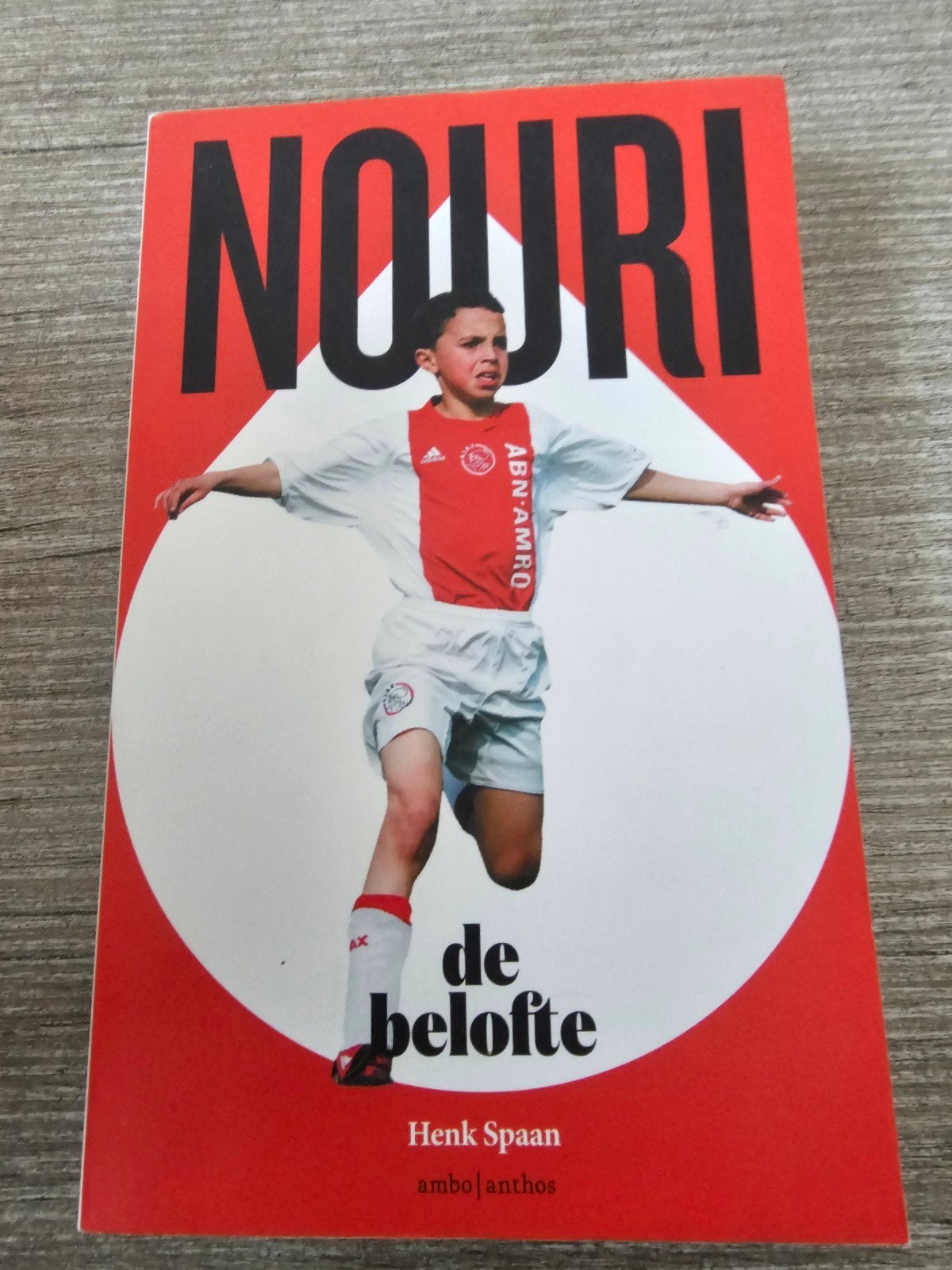 Nouri: De Belofte - Boek over Abdelhak Nouri, Ophalen of Verzenden, Gelezen, Henk Spaan, Overige sporten