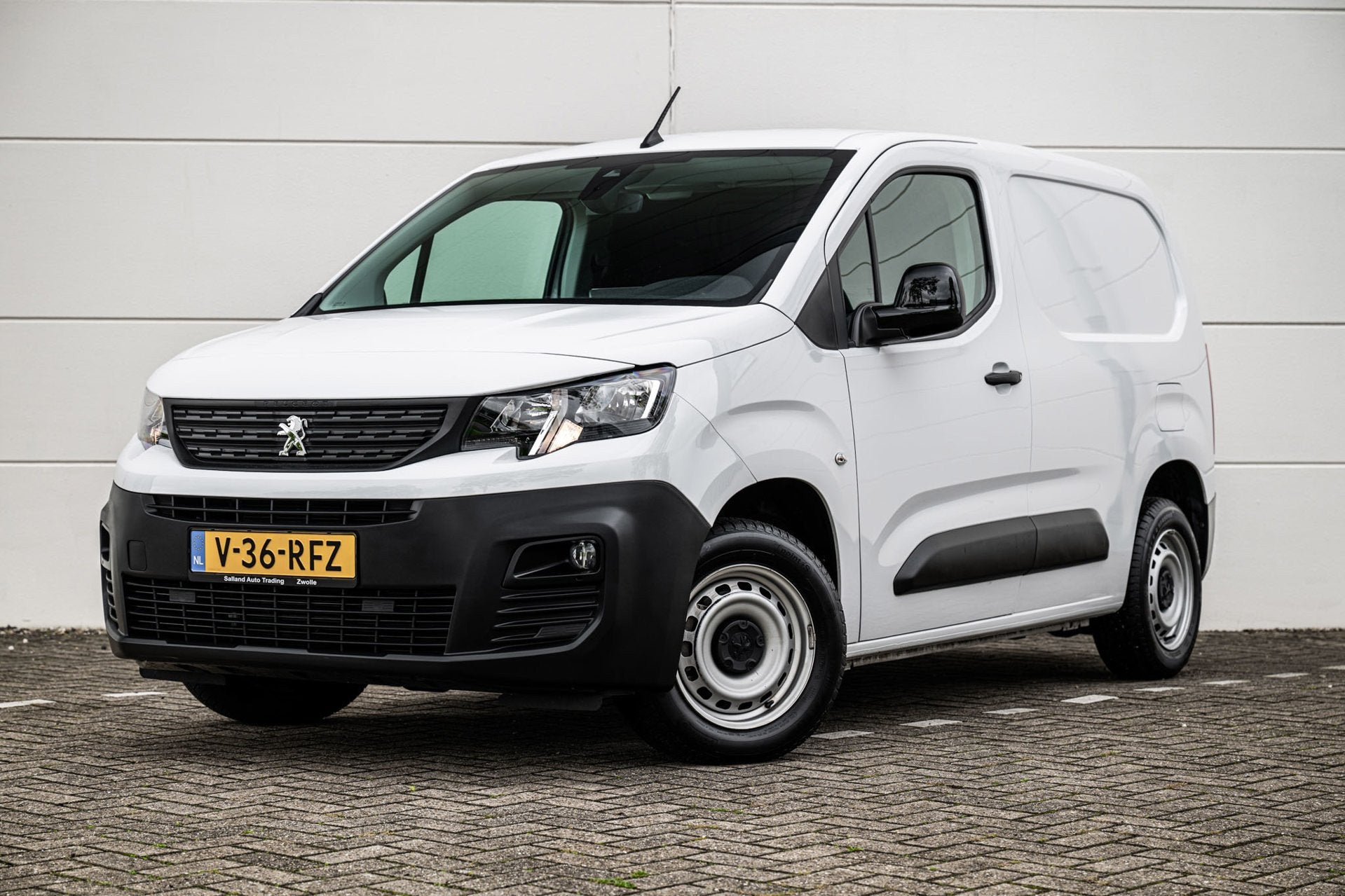 Peugeot Partner 1.2 PureTech 110pk MARGE 3-PRS |Navi|Airco|C, Auto's, Voorwielaandrijving, 1199 cc, Navigatiesysteem, 3 cilinders